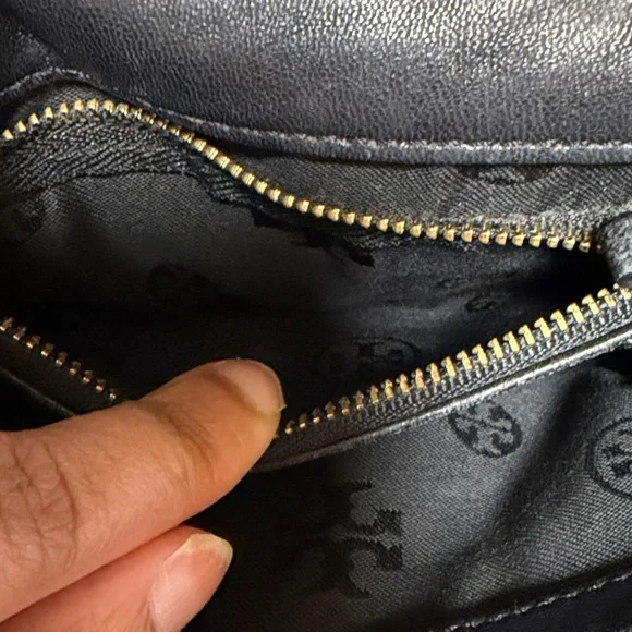 Tory Burch Black Mini Quilted Crossbody Bag - Picture 7 of 8